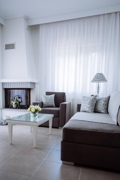 אגיה טריאדה Villa Kiza Apartments מראה חיצוני תמונה