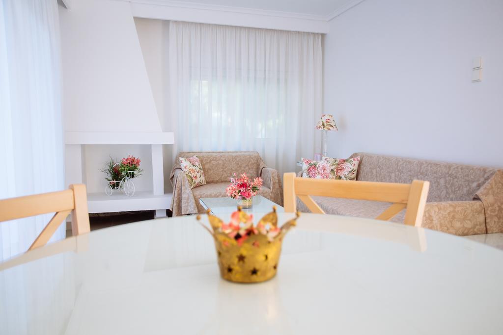 אגיה טריאדה Villa Kiza Apartments מראה חיצוני תמונה